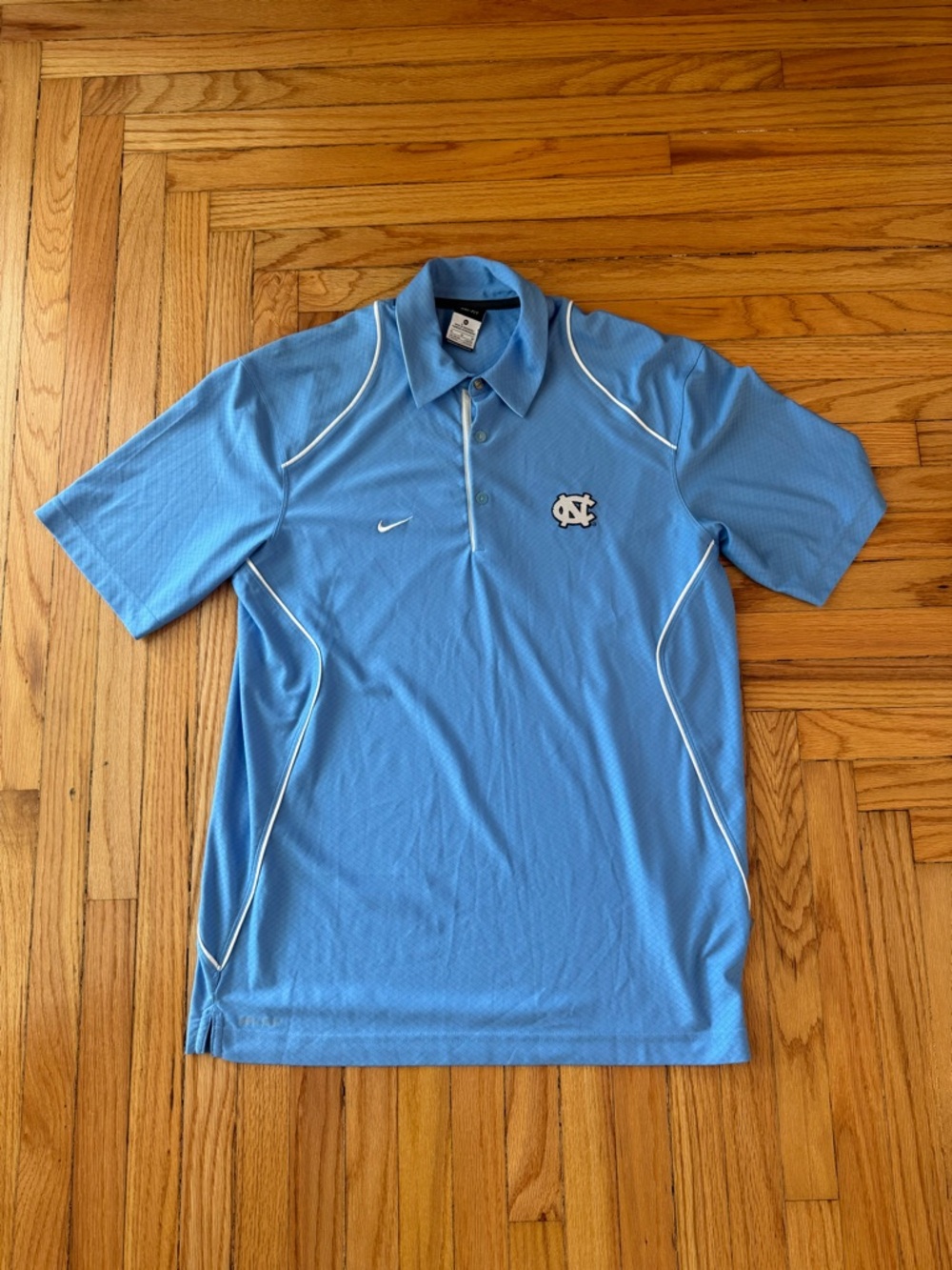 Nike Men’s Light Blue Golf Polo with UNC Logo